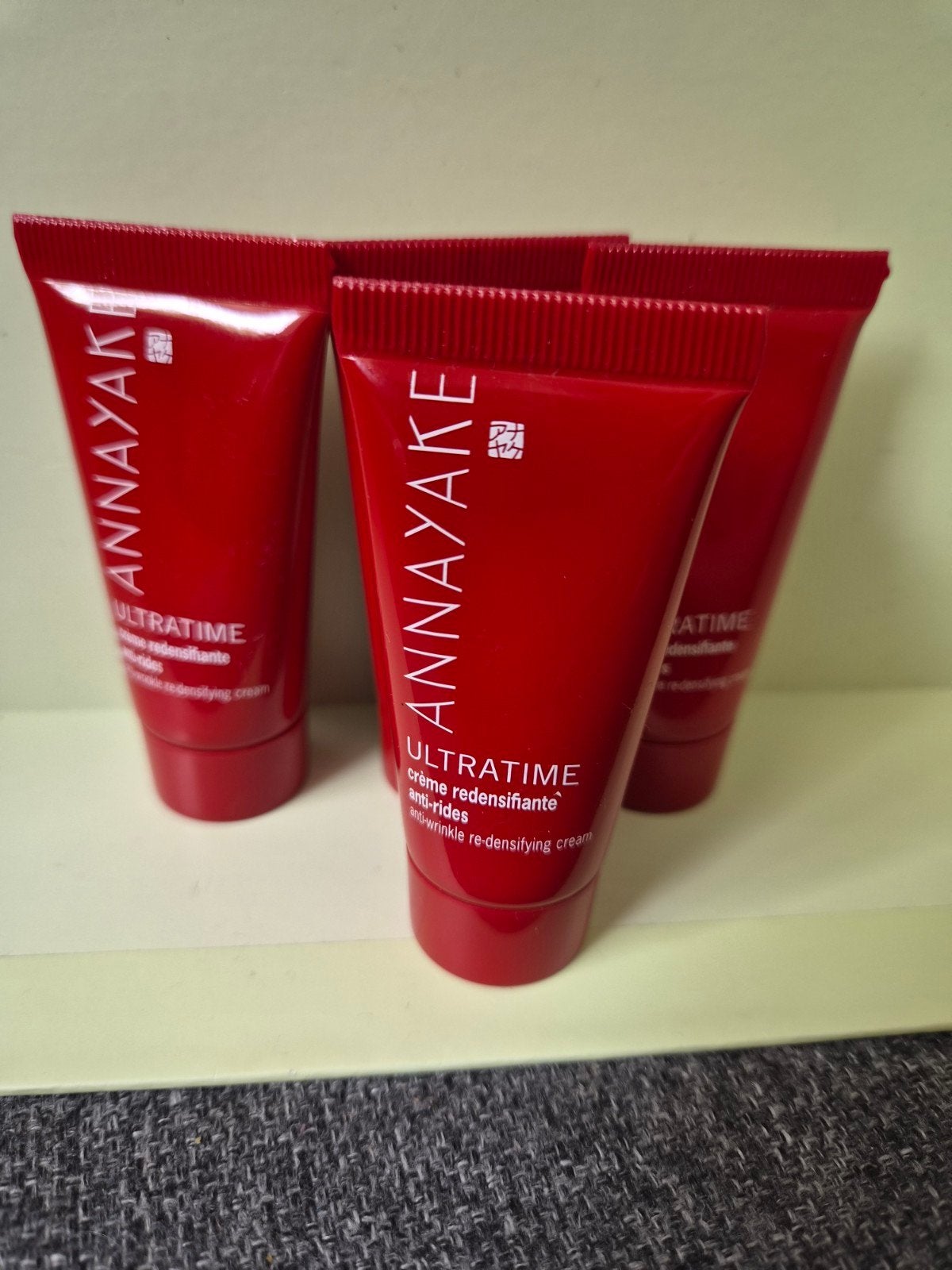 Annayake ultratime creme redensifiante anti redes 15ml PS 15, Ophalen of Verzenden, Nieuw, Gehele gezicht