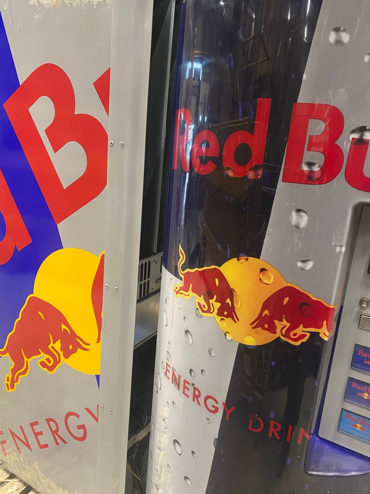 Red Bull Vendingmachine - Uniek Design, Ophalen