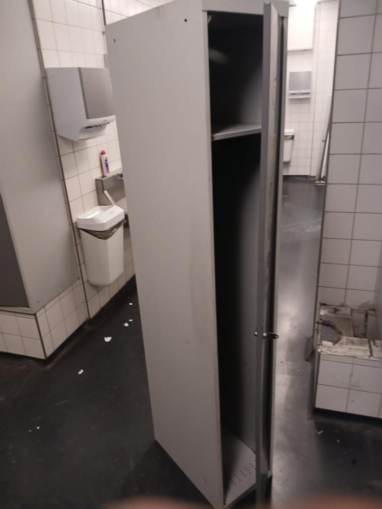 Industriële lockerkasten kasten, Antiek en Kunst, Ophalen