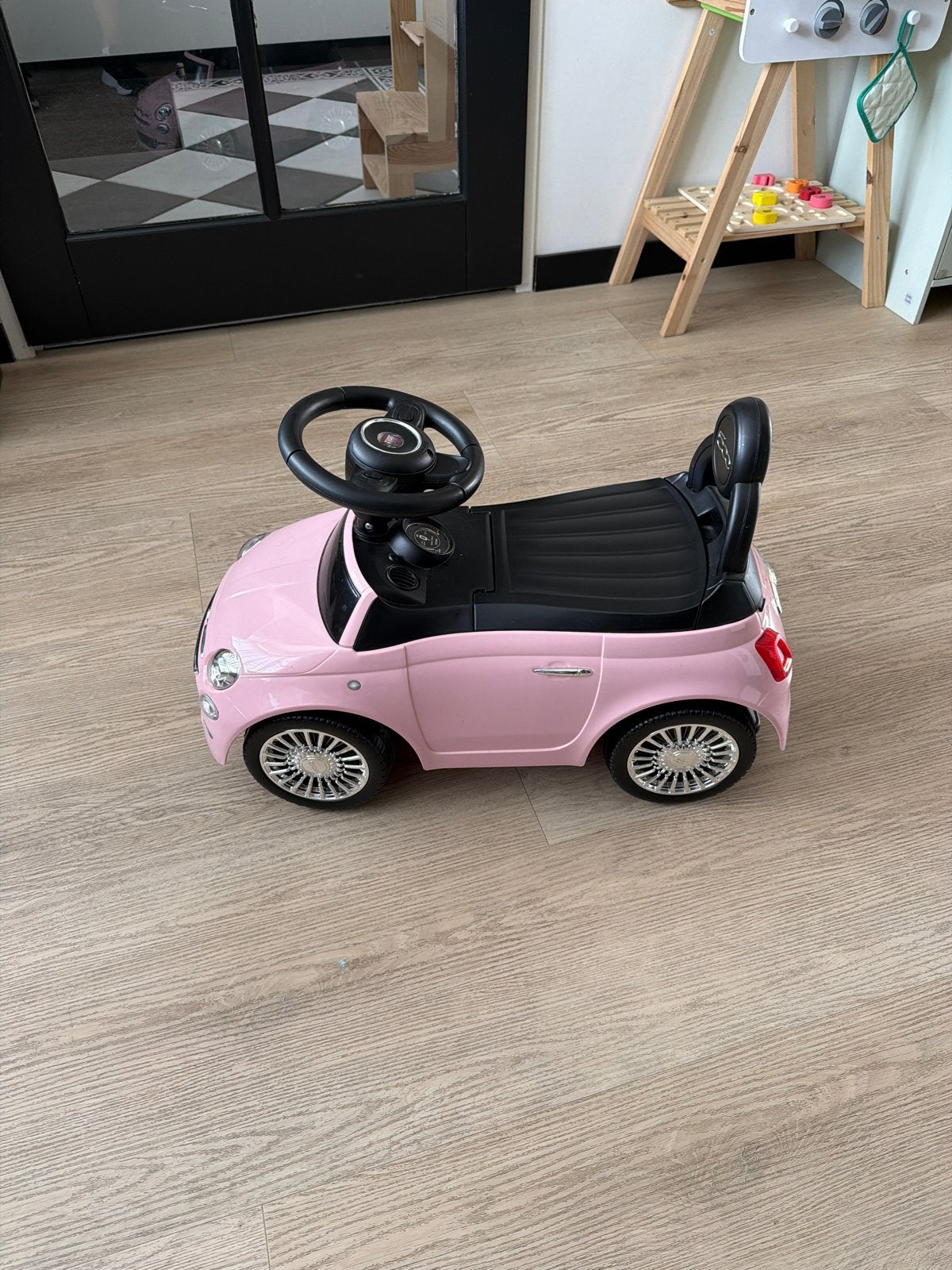 Roze Fiat 500 loopauto voor kinderen, Ophalen, Gebruikt, Loopvoertuig