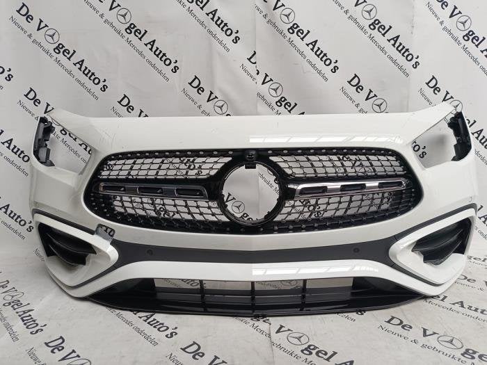 Voorbumper van een Mercedes GLA (9149), Gebruikt, -, Ophalen of Verzenden, Bumper