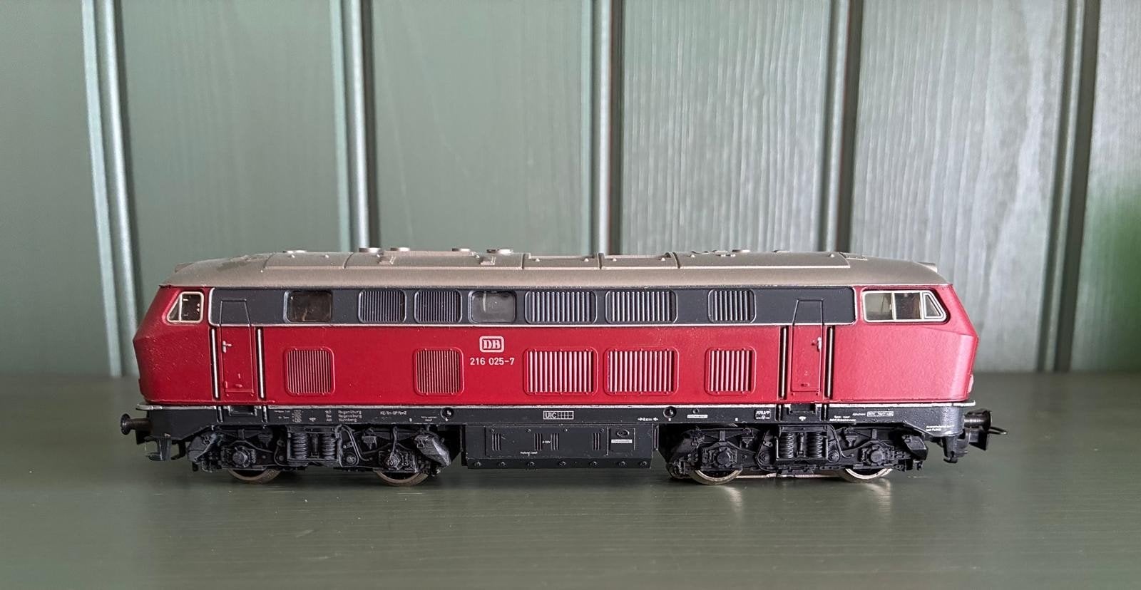 Roco DB Diesellocomotief 216 025-7, Gebruikt, Ophalen of Verzenden, Roco, Gelijkstroom