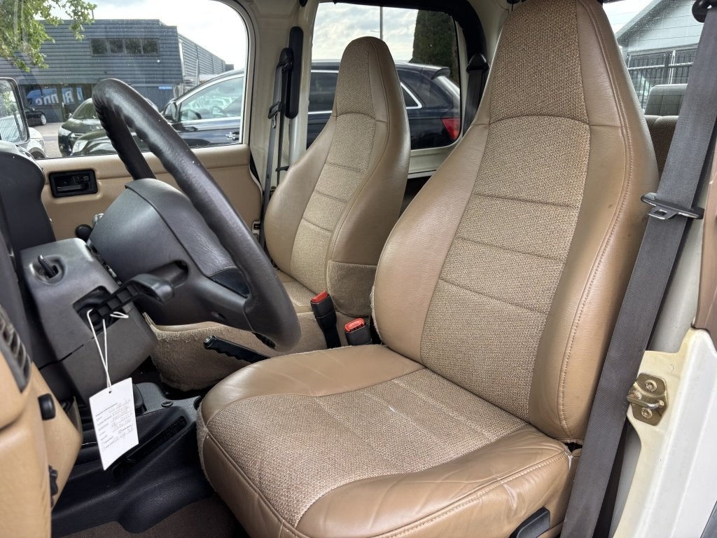 Jeep Wrangler 2.5i Softtop Sahara Cabrio 1999 Benzine 4X4, foto 11