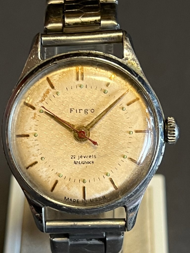 Firgo Horloge 22 Jewels Antishock 35mm Made in USSR, Overige merken, Staal, Met bandje, Polshorloge