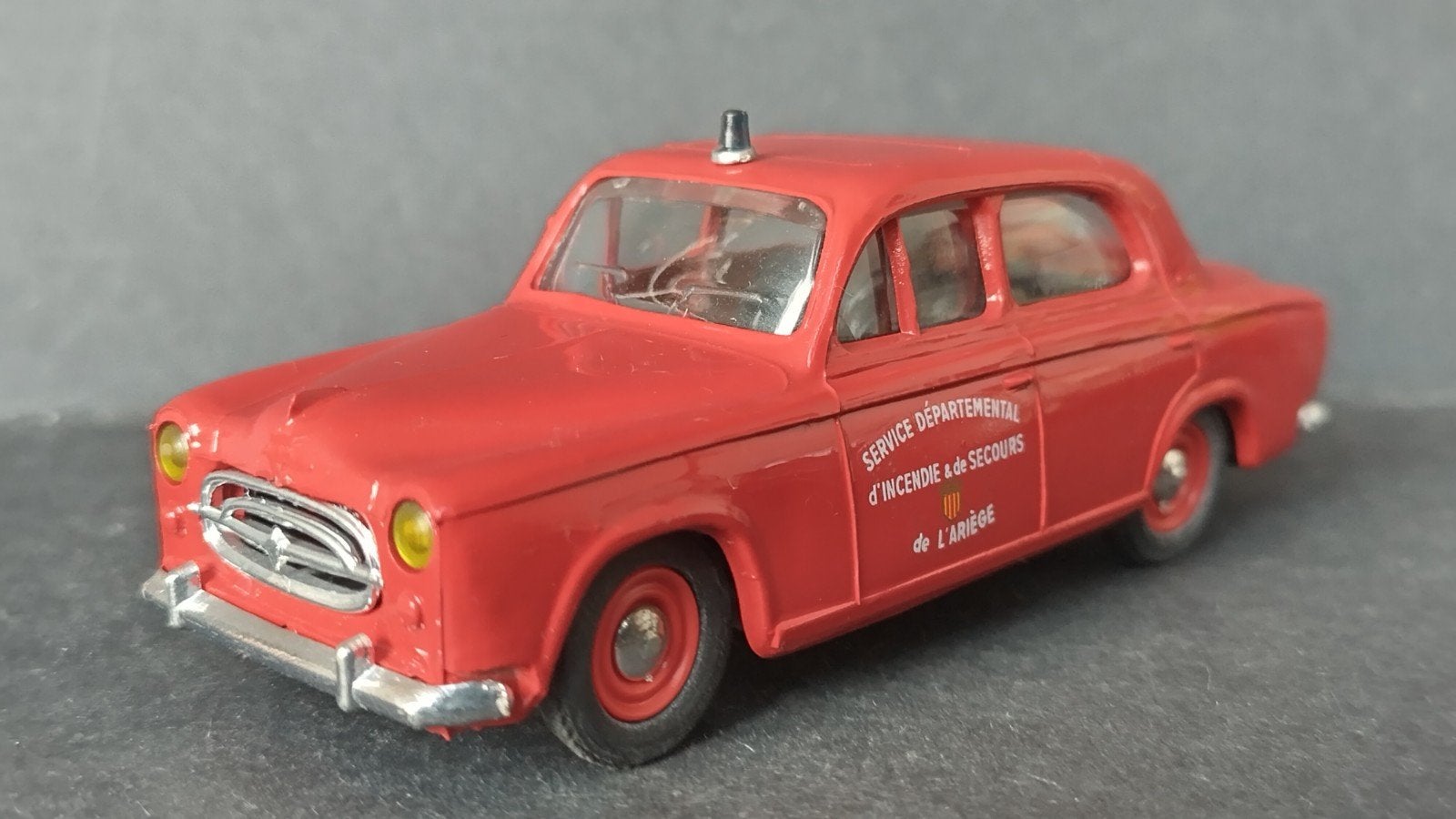 Peugeot 403  Sapeurs Pompiers 1:43 Eligor Pol, Hobby en Vrije tijd, Modelauto's | 1:43, Auto, Verzenden, ., Nieuw