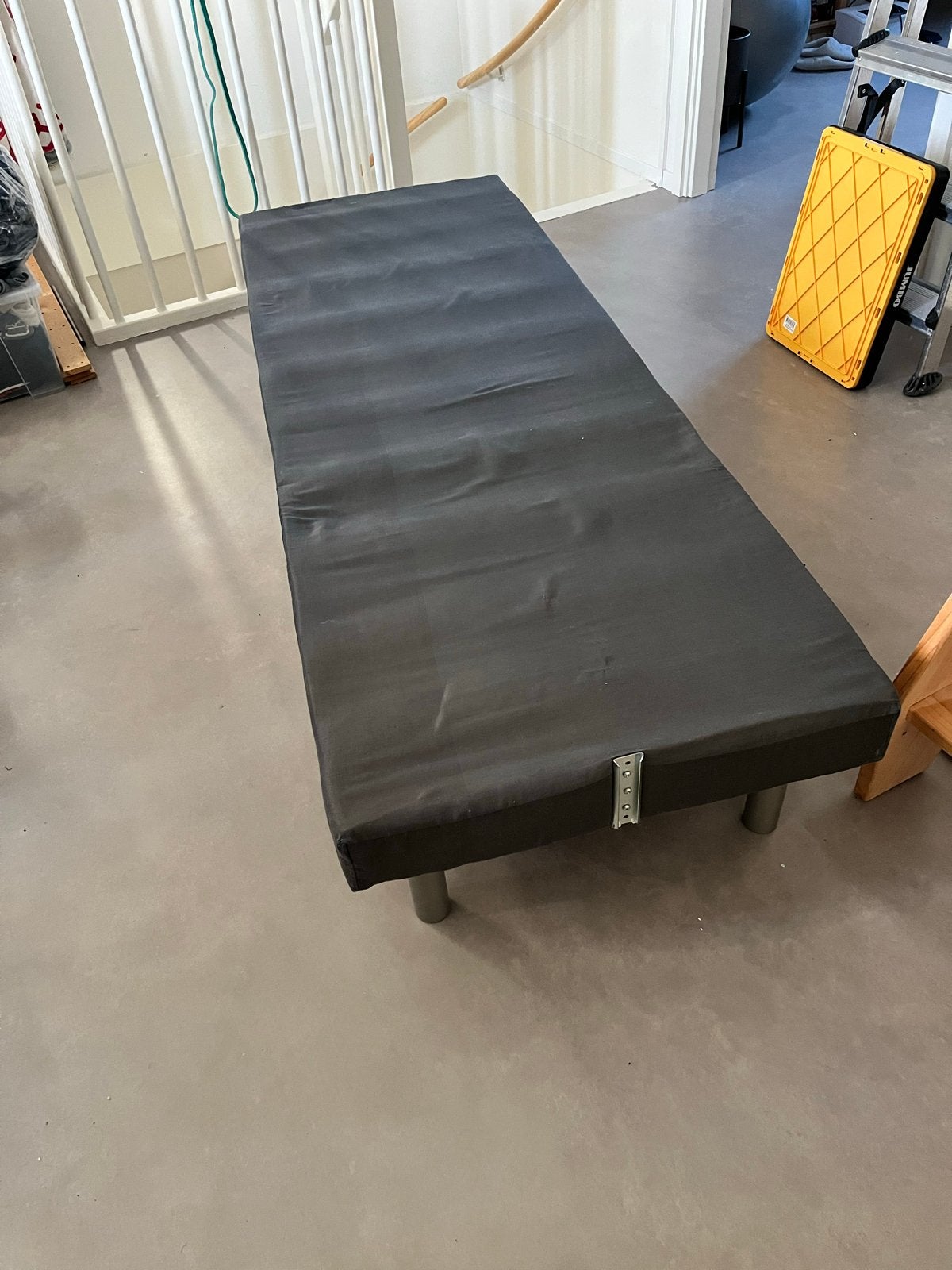 Tweepersoons bed 140cm met matras