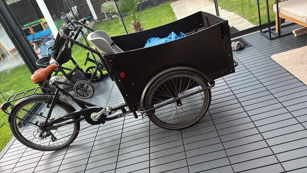 HUIF MET FRAME GEZOCHT zie omschrijving, Fietsen en Brommers, Fietsen | Bakfietsen, Ophalen, Zo goed als nieuw, 4 kinderen of meer