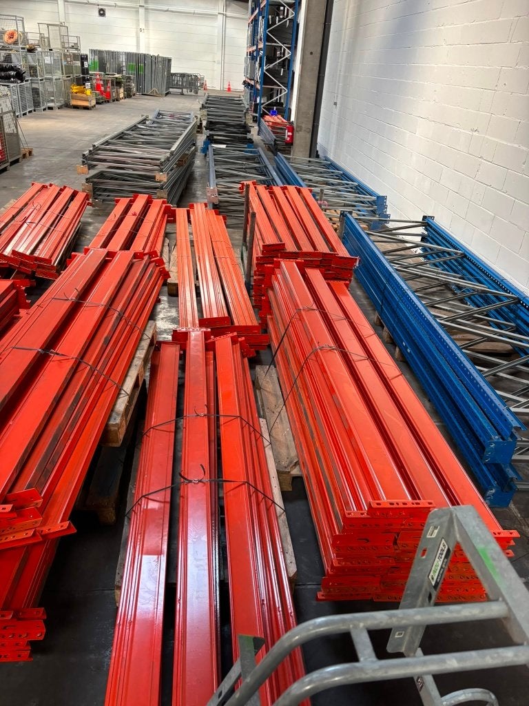 Stellingmateriaal, Ophalen