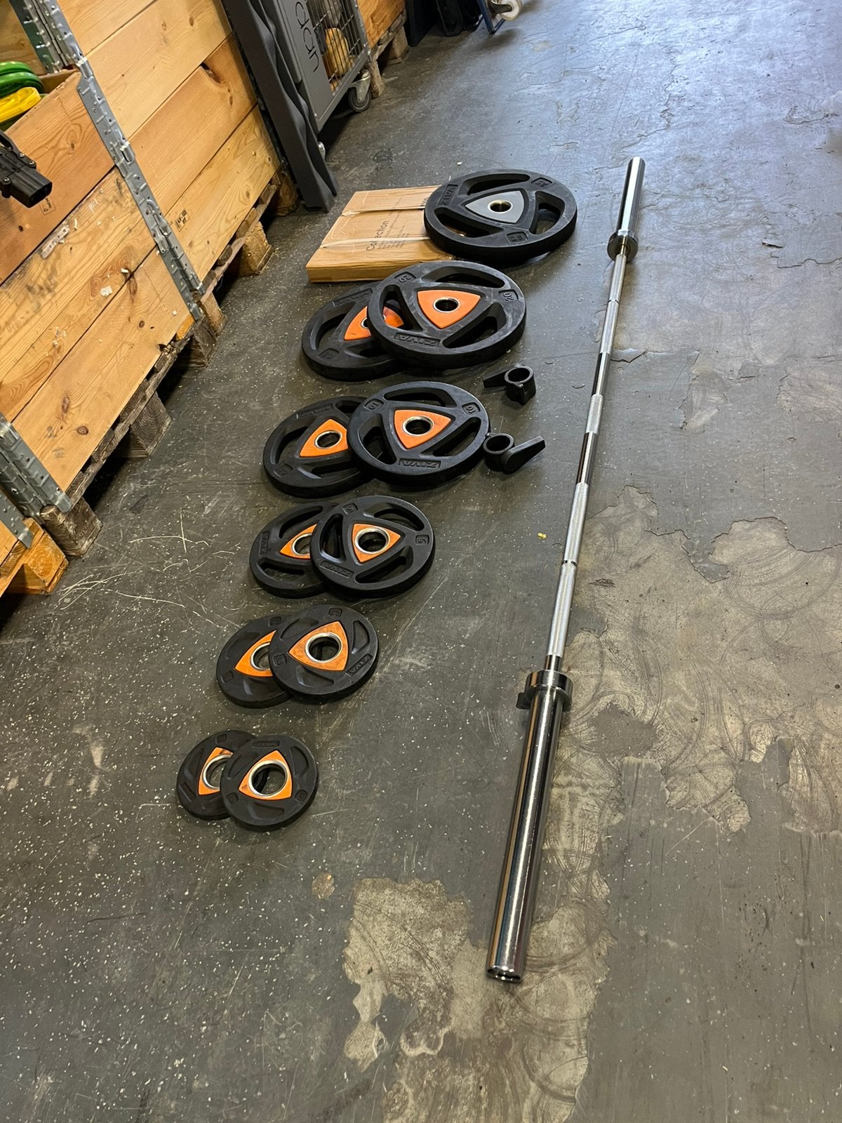 Olympische halter stang met 127,5 kg ziva schijven 50 mm, Ophalen, Gebruikt, Met stang, 127,5 kg