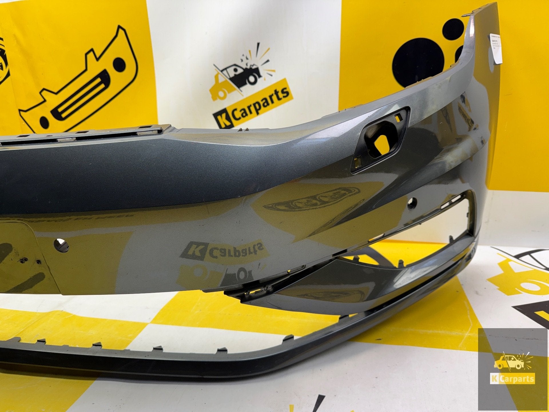 Volkswagen Golf 7 Facelift voorbumper 5G0807221FL, Gebruikt, Volkswagen AG, Bumper, Berliner Ring 2
38440  Wolfsburg, DE