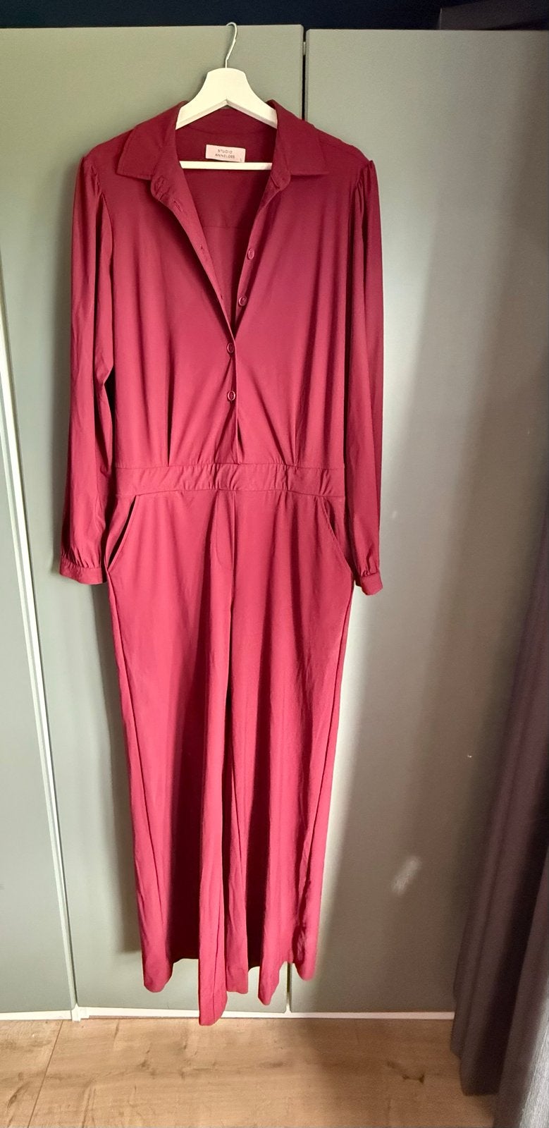 Studio Anneloes jumpsuit maat L met pofmouwtjes, Ophalen of Verzenden, Gedragen, Maat 42/44 (L), Rood