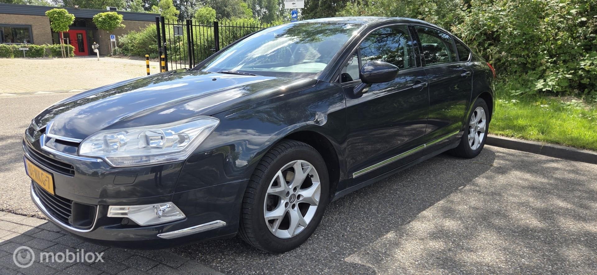Citroen C5 1.6 THP 156pk/6bak/leder stof/navi/trekh/pdc v+a., Auto's, Voorwielaandrijving, Euro 5, Gebruikt, Zwart