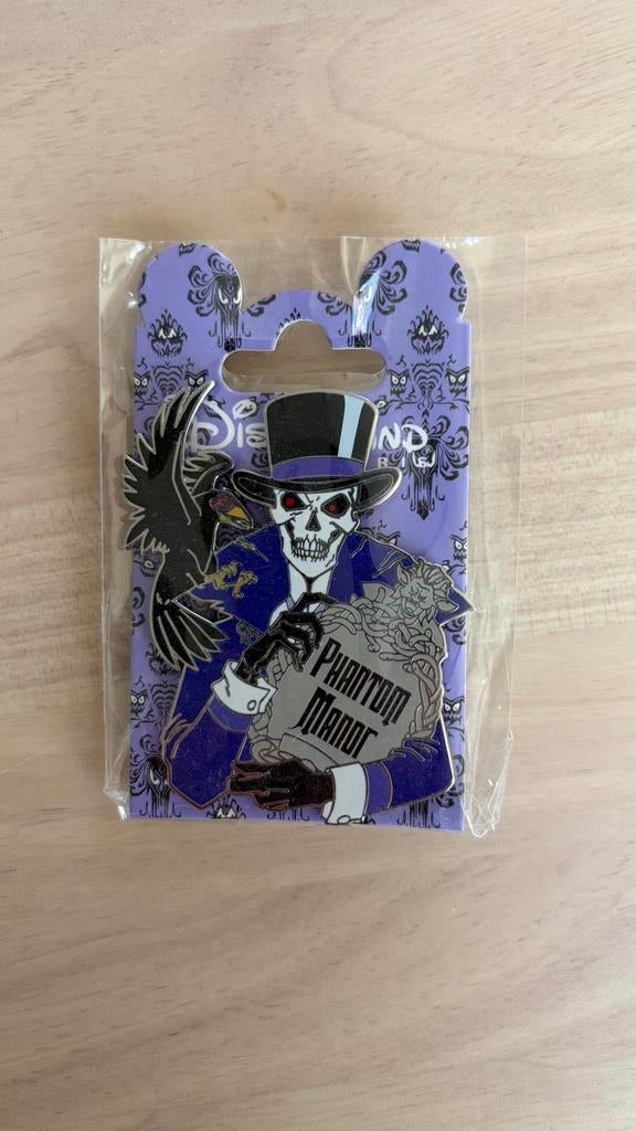 Phantom manor pin, Verzenden, Overige figuren, Zo goed als nieuw