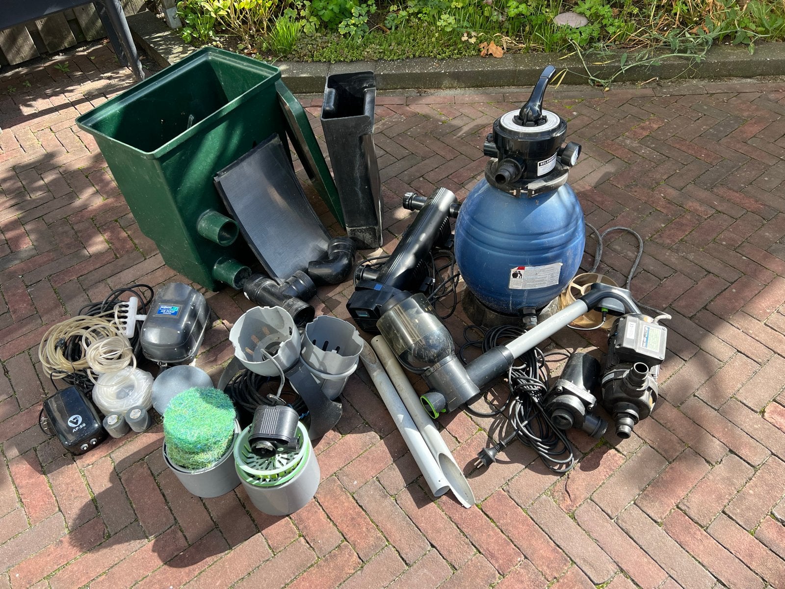 Complete vijverset: filter, pomp, UV-C, beluchting en meer, Ophalen, Gebruikt, Overige typen