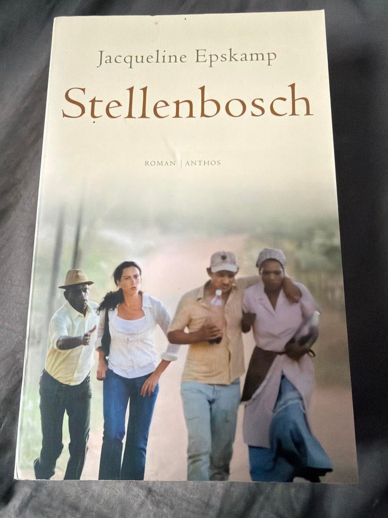 S4.   Stellenbosch - Jacqueline Epskamp (Roman), Boeken, Romans, Zo goed als nieuw, Nederland, Ophalen of Verzenden