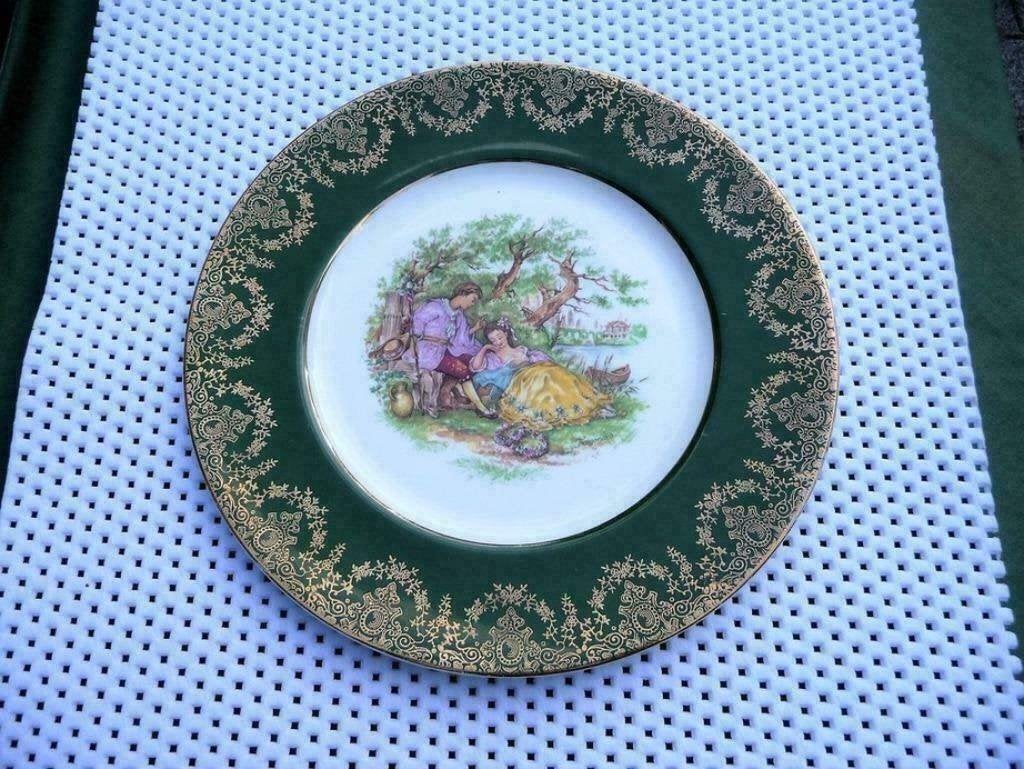 Porseleinen sierbord v Bone China Edwardian jr 60, Verzamelen, Verzenden, Zo goed als nieuw, Porselein, Bord of Schaal