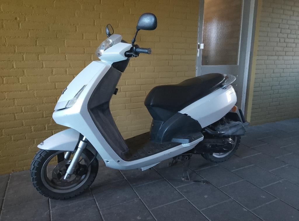 Peugeot Vivacity - moet weg vandaag – rijdt goed – goedkoop, Fietsen en Brommers, Scooters | Peugeot, Ophalen, Gebruikt, Benzine