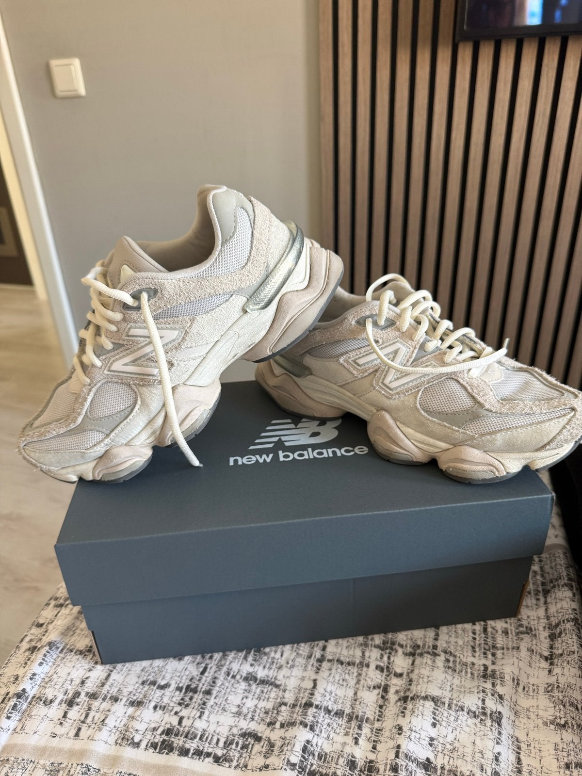New Balance 9060 Dames Sneakers - mt 39.5 Cloud/Cloud-Grey, Ophalen of Verzenden, Zo goed als nieuw, Grijs, Sneakers of Gympen