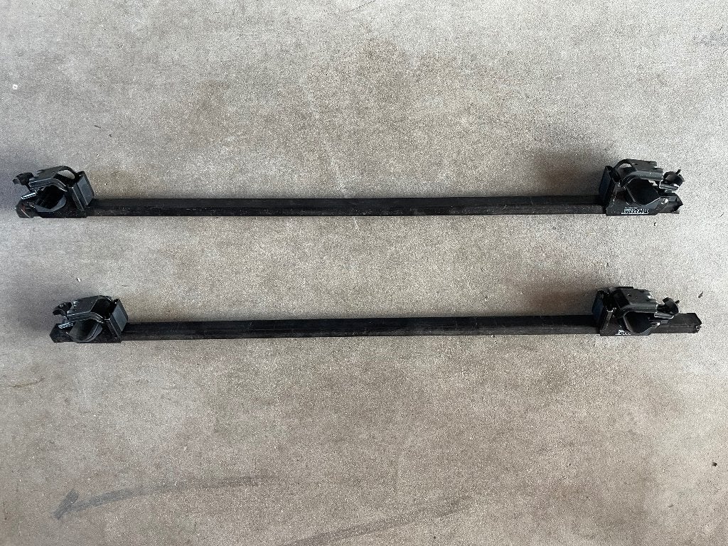 Thule dakdragers 1054 (o.a.) voor Skoda - voor dakkoffer, Ophalen, Gebruikt