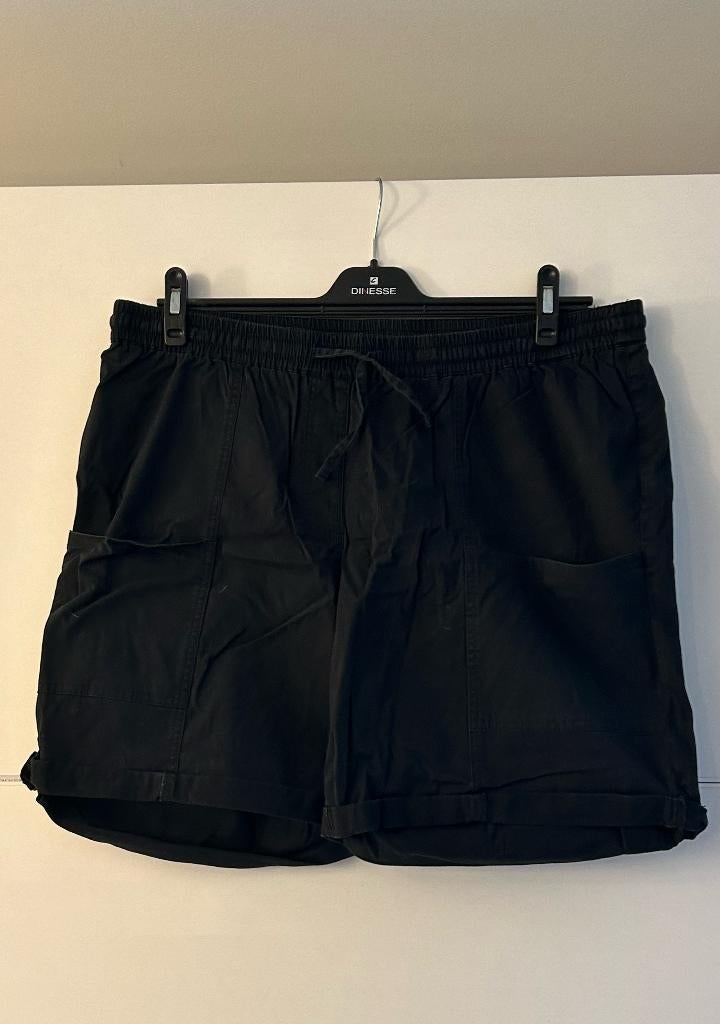 BPC Collection zwarte short, Kort, Zwart, Maat 46/48 (XL) of groter, Ophalen of Verzenden