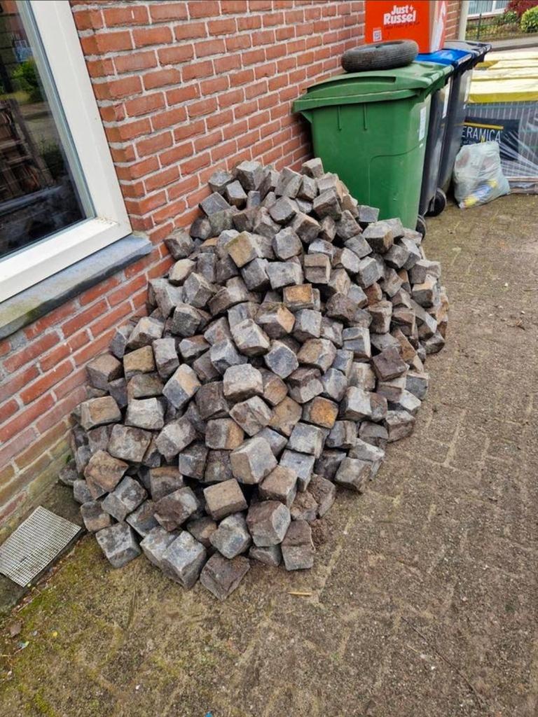 Gebruikte klinkers voor tuin of oprit, Ophalen, Gebruikt, Beton, Klinkers
