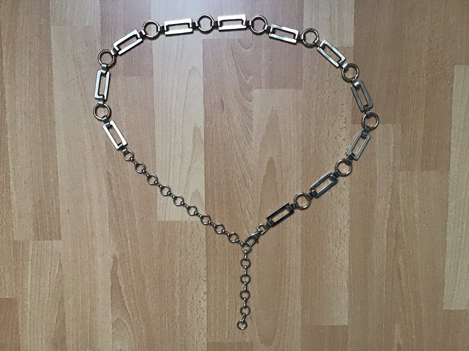 Vintage goudkleurige riem. Lang 113 cm., Kleding | Dames, Riemen en Ceinturen, Ophalen of Verzenden, Zo goed als nieuw, Bruin