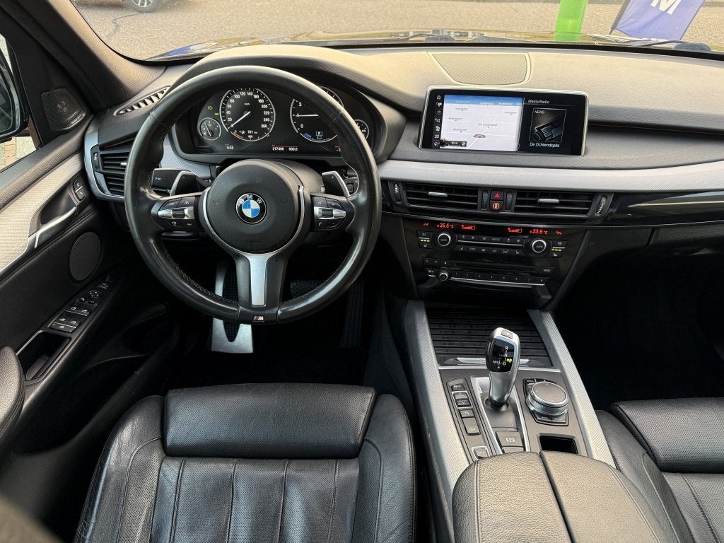BMW X5 xDrive40e iPerformance High Executive (bj 2016), Gebruikt, 4 cilinders, Zwart, Bedrijf