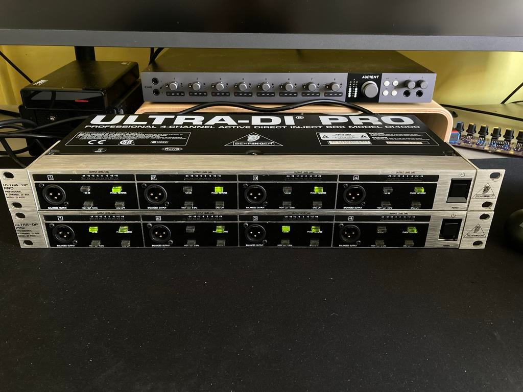 1x Behringer DI4000 4-kanaals DI Box 19” rackmount, Ophalen of Verzenden, Zo goed als nieuw, Minder dan 5 kanalen