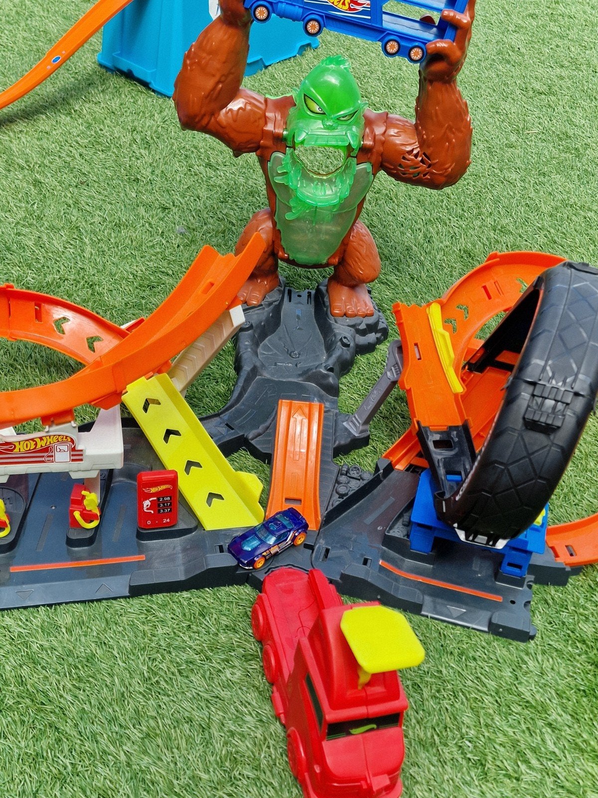 Hot Wheels Gorilla Racebaan met Looping en Auto's, Ophalen, Zo goed als nieuw, Hot Wheels, Met looping