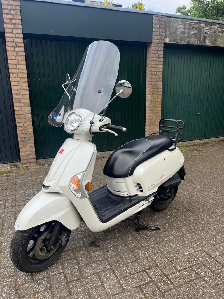 Kymco Like scooter wit, Fietsen en Brommers, Ophalen, Gebruikt, Maximaal 45 km/u, 49 cc