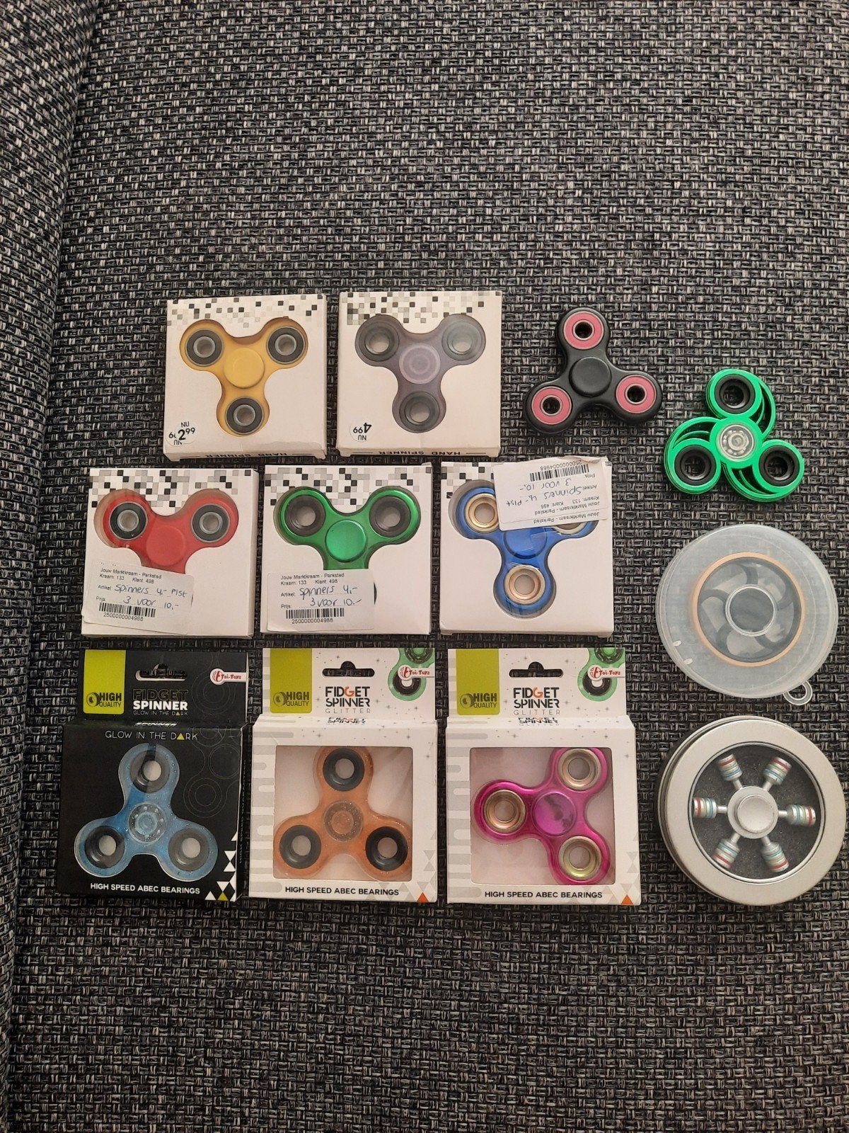 Te koop 12 st. fidget spinners, Ophalen of Verzenden, Zo goed als nieuw