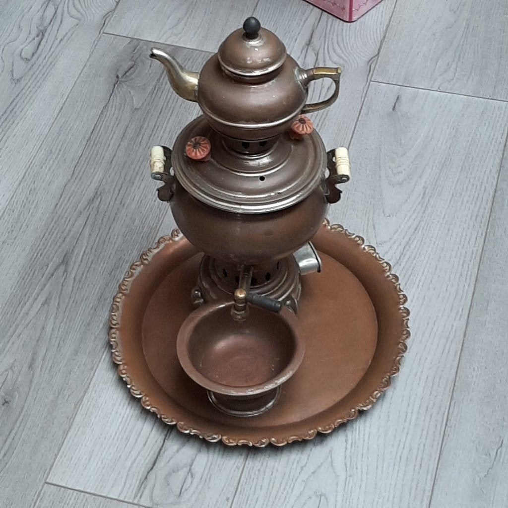 Oude samovar gemerkt: S. Kirmikil - Bursa, Ophalen