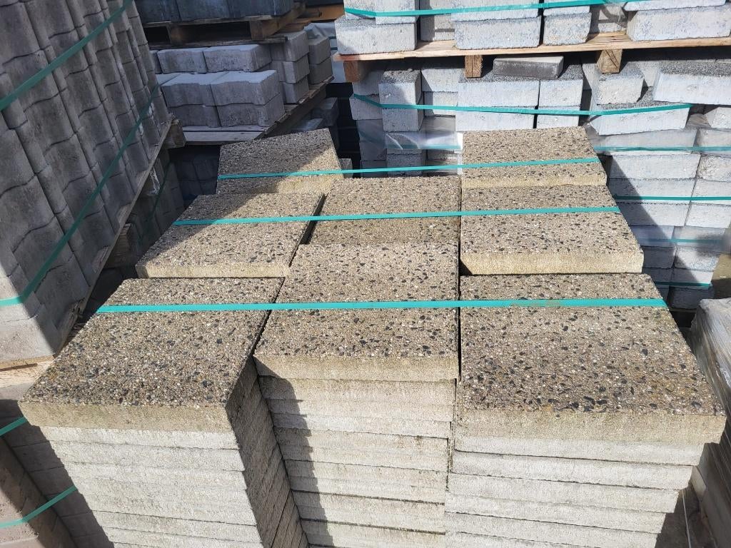 11.64m2 Nieuwe betontegels 30x30 met gewassen deklaag, Ophalen, Nieuw, 10 m² of meer, Beton