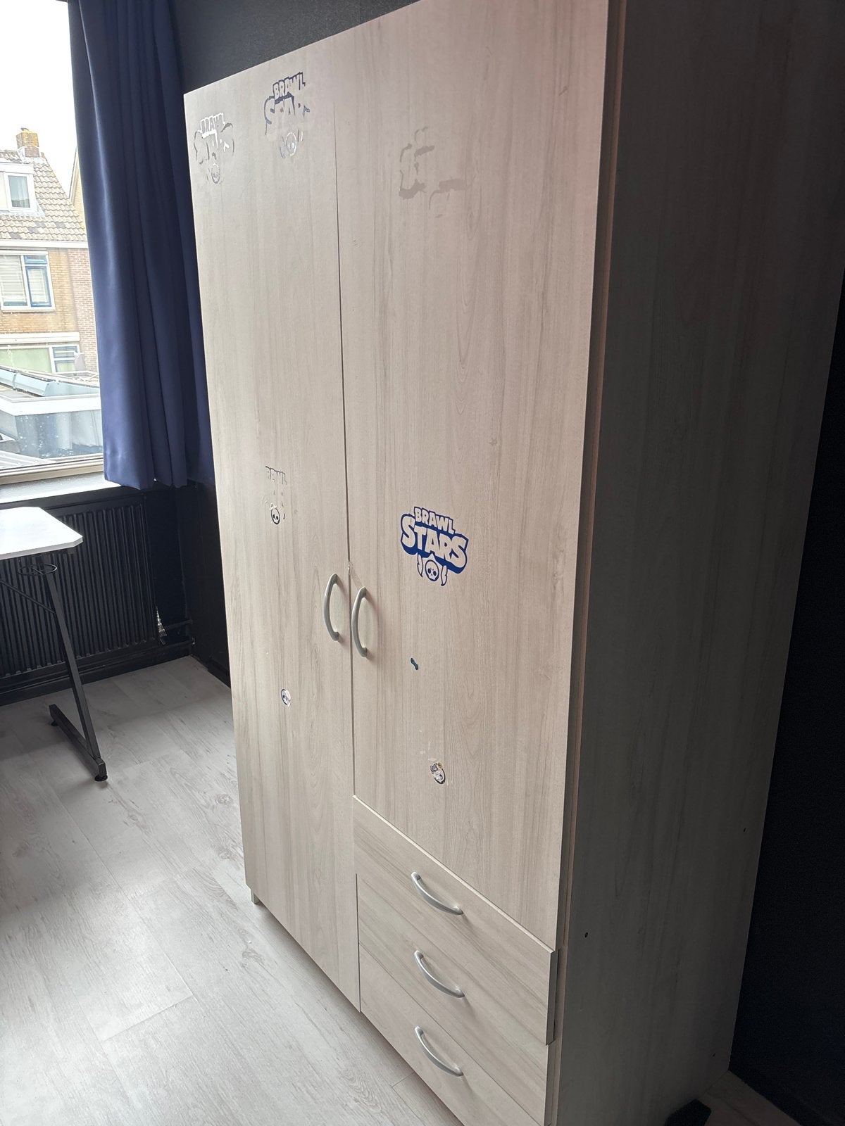 Gratis af te halen Kledingkast met hang- en leggedeelte, Ophalen, Gebruikt, 200 cm of meer, 50 tot 100 cm