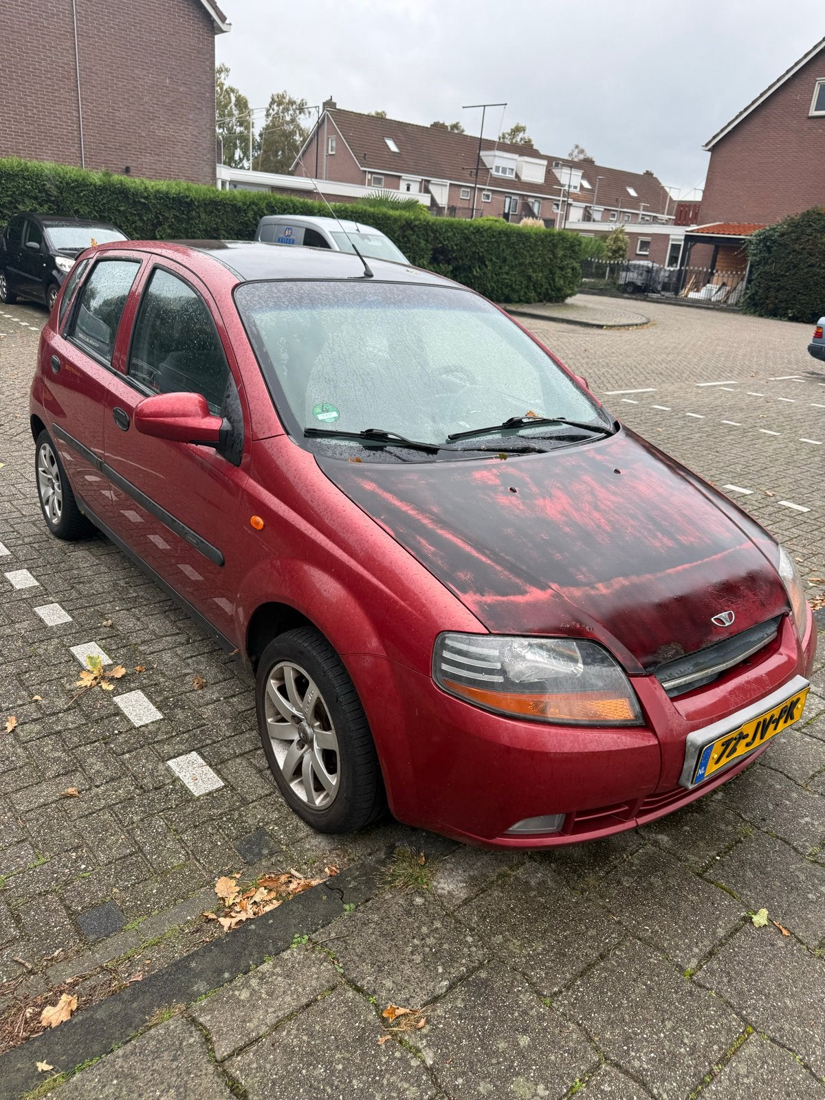 Daewoo Kalos 1.4 2002 Rood, Auto's, 40 €/maand, 4 cilinders, Kalos, Origineel Nederlands