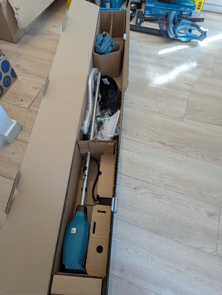 Makita DUR369AZ - bosmaaier U-grip, Ophalen, Nieuw, Benzine