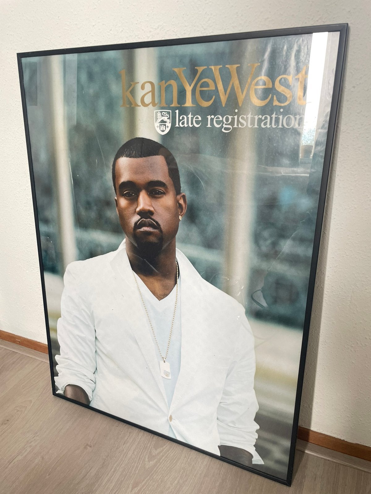 Mooie ingelijste poster van KanYe West, Ophalen, Rechthoekig Staand, Met lijst, Zo goed als nieuw