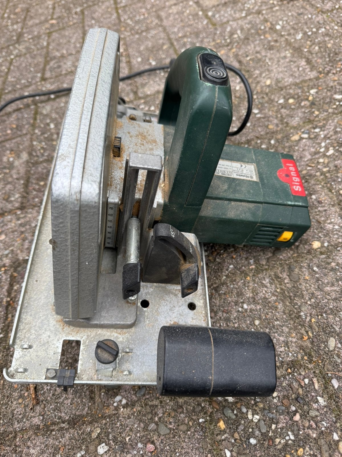 Metabo Signal handcirkelzaag – degelijk model, Doe-het-zelf en Verbouw, Ophalen, Cirkelzaag, Zo goed als nieuw, 30 tot 70 mm