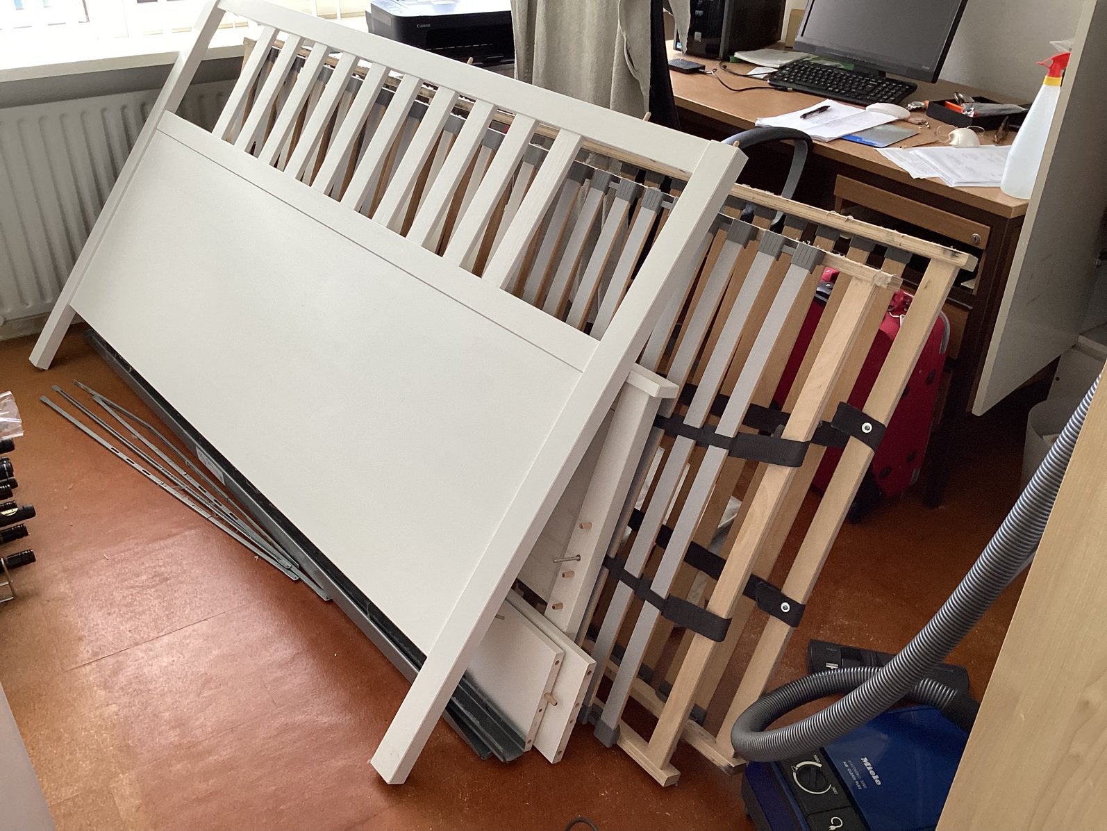 Tweepersoons bed, Huis en Inrichting, Slaapkamer | Bedden, Ophalen, Gebruikt, Wit, gelakt hout. Zonder beschadigingen., Wit