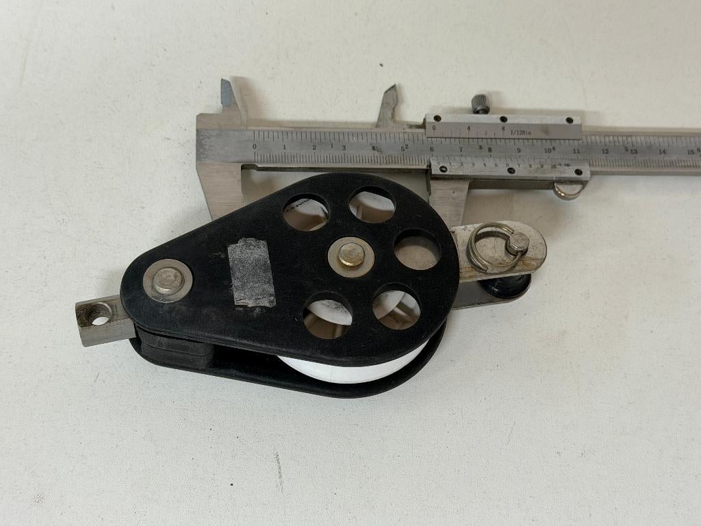 Barton 1 schijfs blok 62 mm tot 12 mm met wartel en hondsvot, Ophalen of Verzenden, Gebruikt, Lijn of Blok