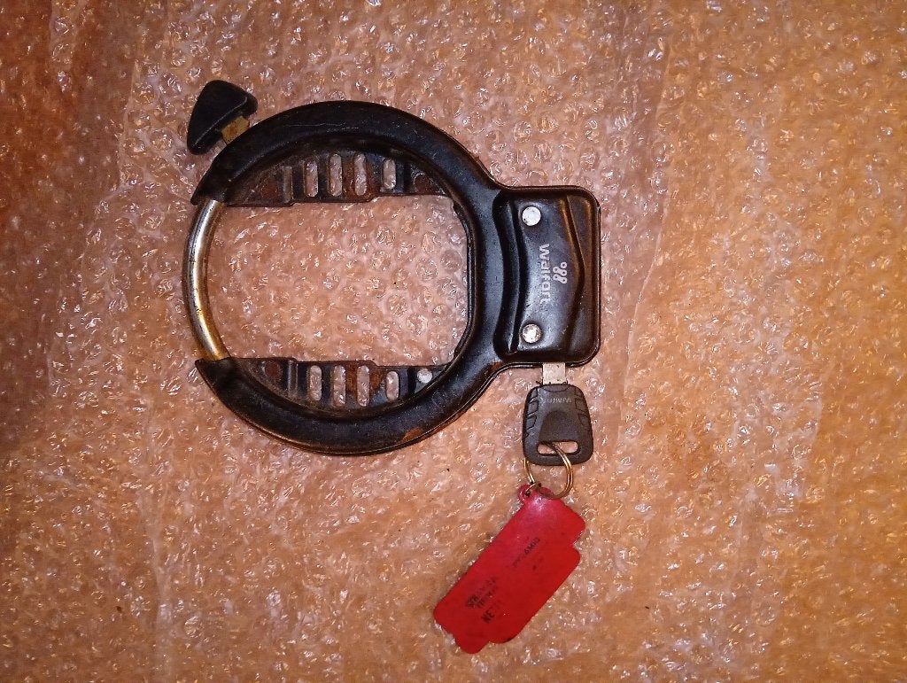 3 fietssloten, fietsdynamo en 127mm trapas., Overige merken, Gebruikt, Kinderfiets, Overige typen
