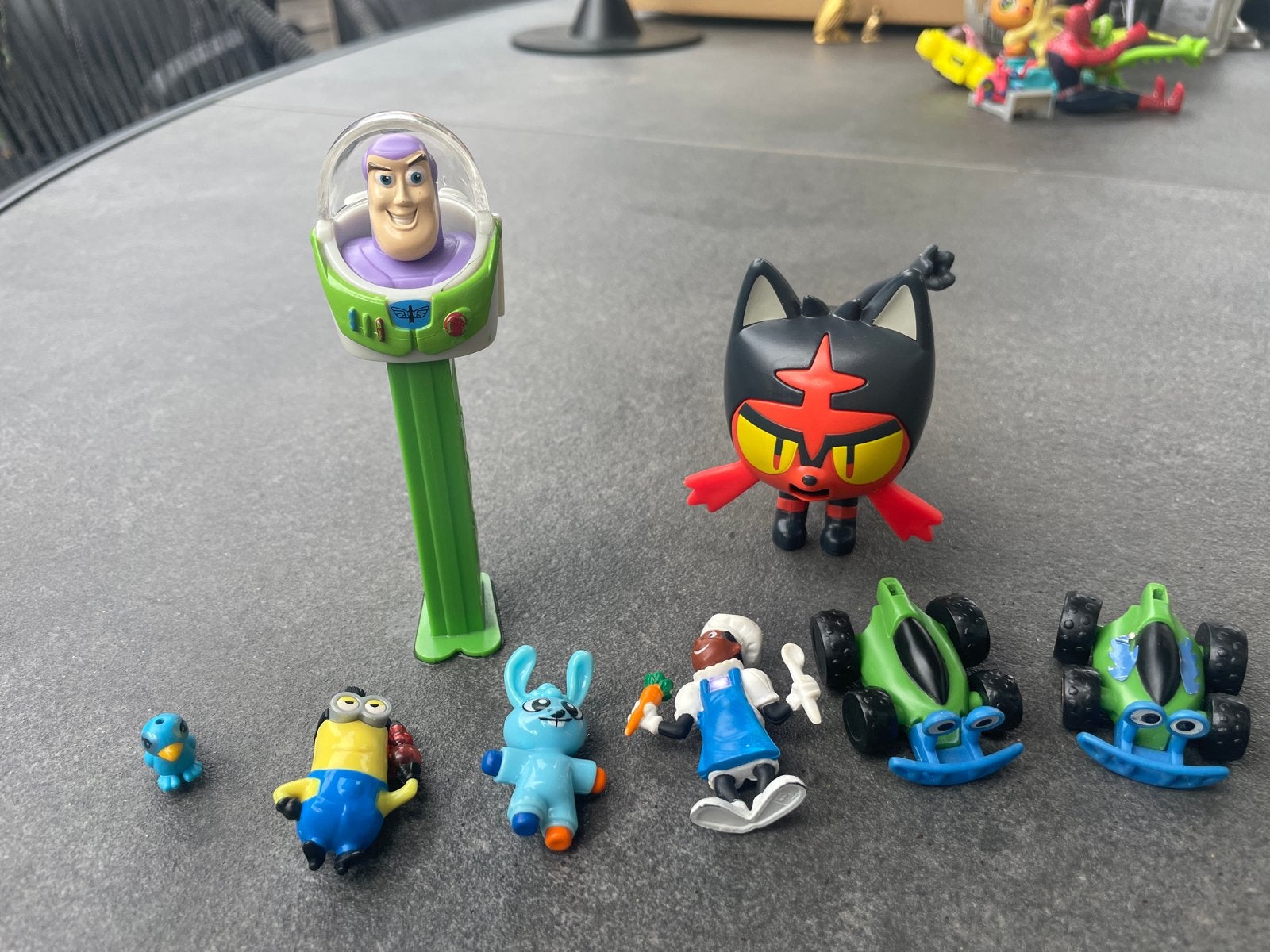 Diverse speelgoedfiguren en Pez dispenser, Ophalen of Verzenden, Gebruikt, Jongen of Meisje