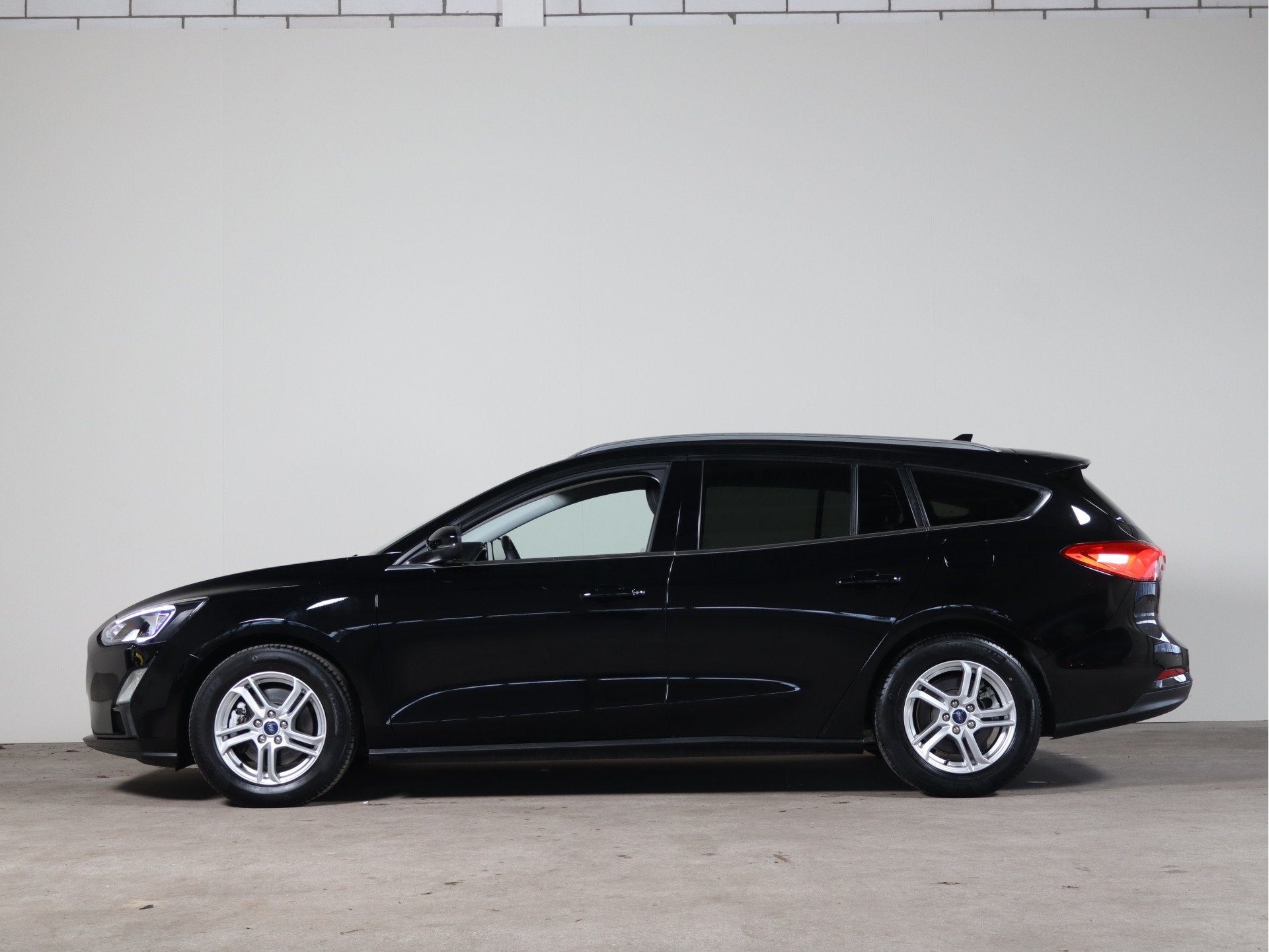 Ford FOCUS Wagon 1.0 EcoBoost Edition Business NL-Auto! Stoe, Stof, Gebruikt, Euro 6, 1283 kg