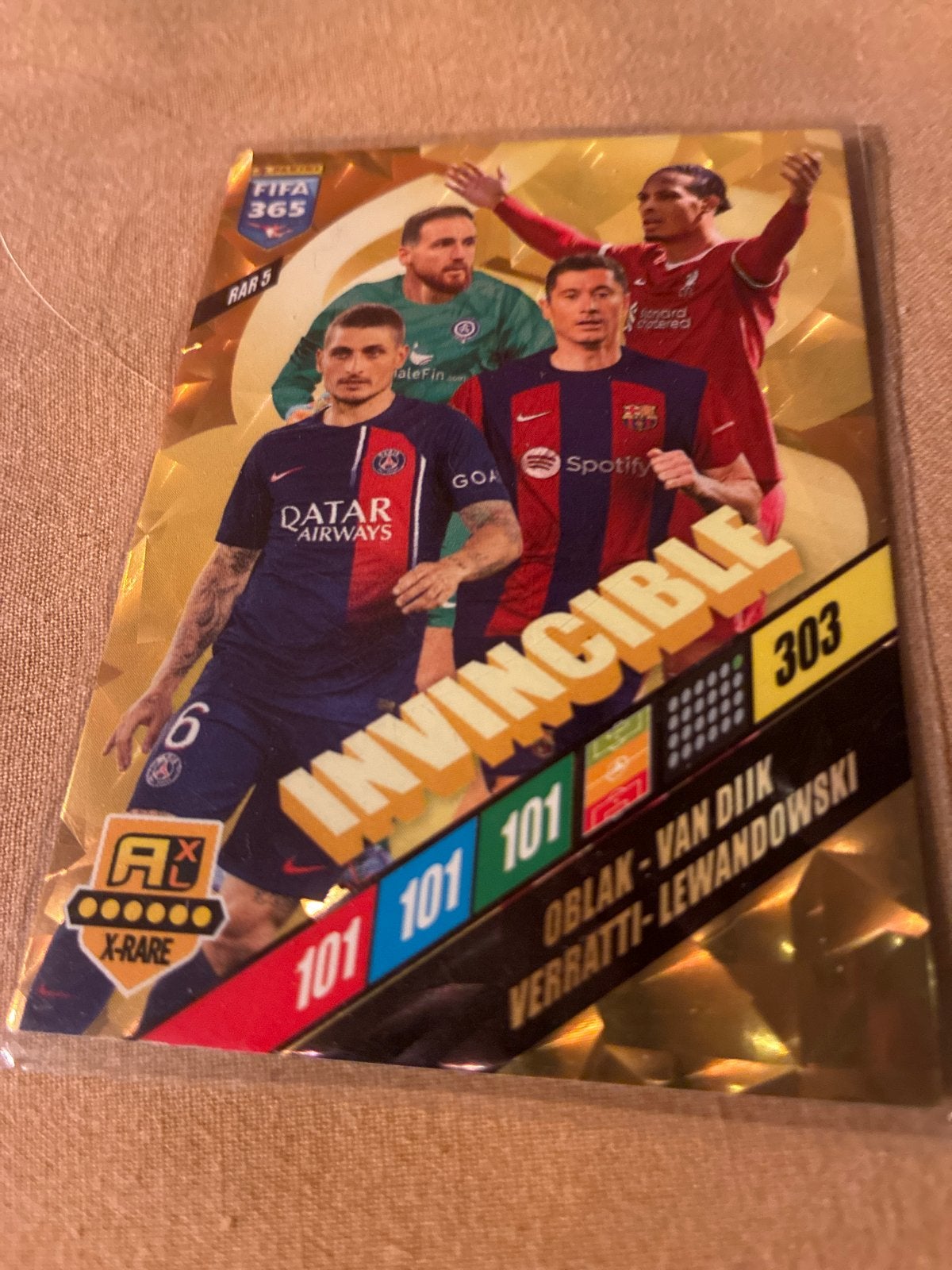 FIFA 365 Adrenalyn XL 2024 Invincible X-Rare kaart, Ophalen, Zo goed als nieuw, Buitenlandse clubs, Spelerskaart