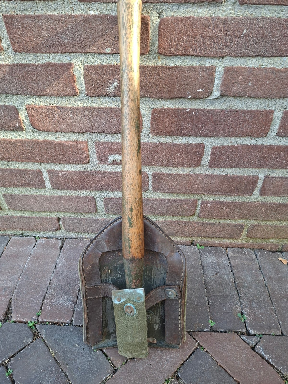 Vintage Militaire Opvouwbare Schop met Hoes, Ophalen of Verzenden