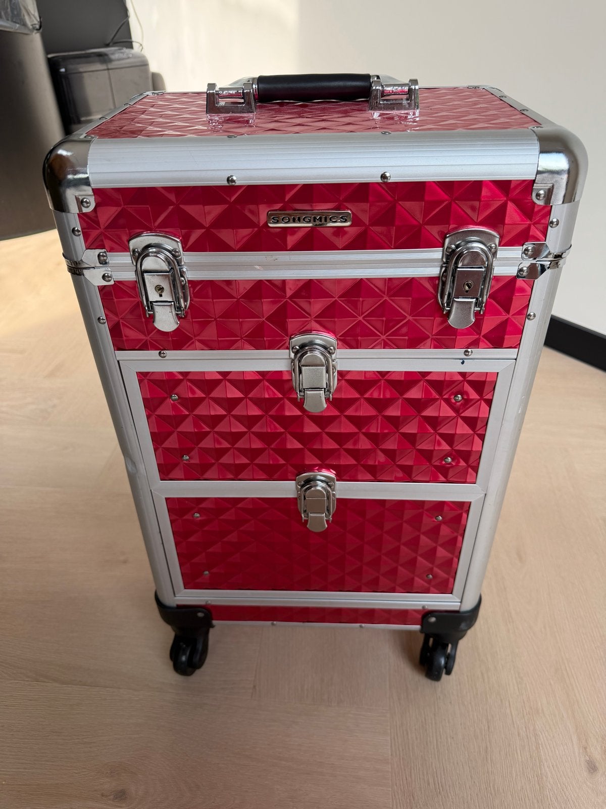 Make-up/nagel Koffer op Wielen - Rood Hardcase Trolley, Ophalen, Gebruikt, Rood, Hardcase