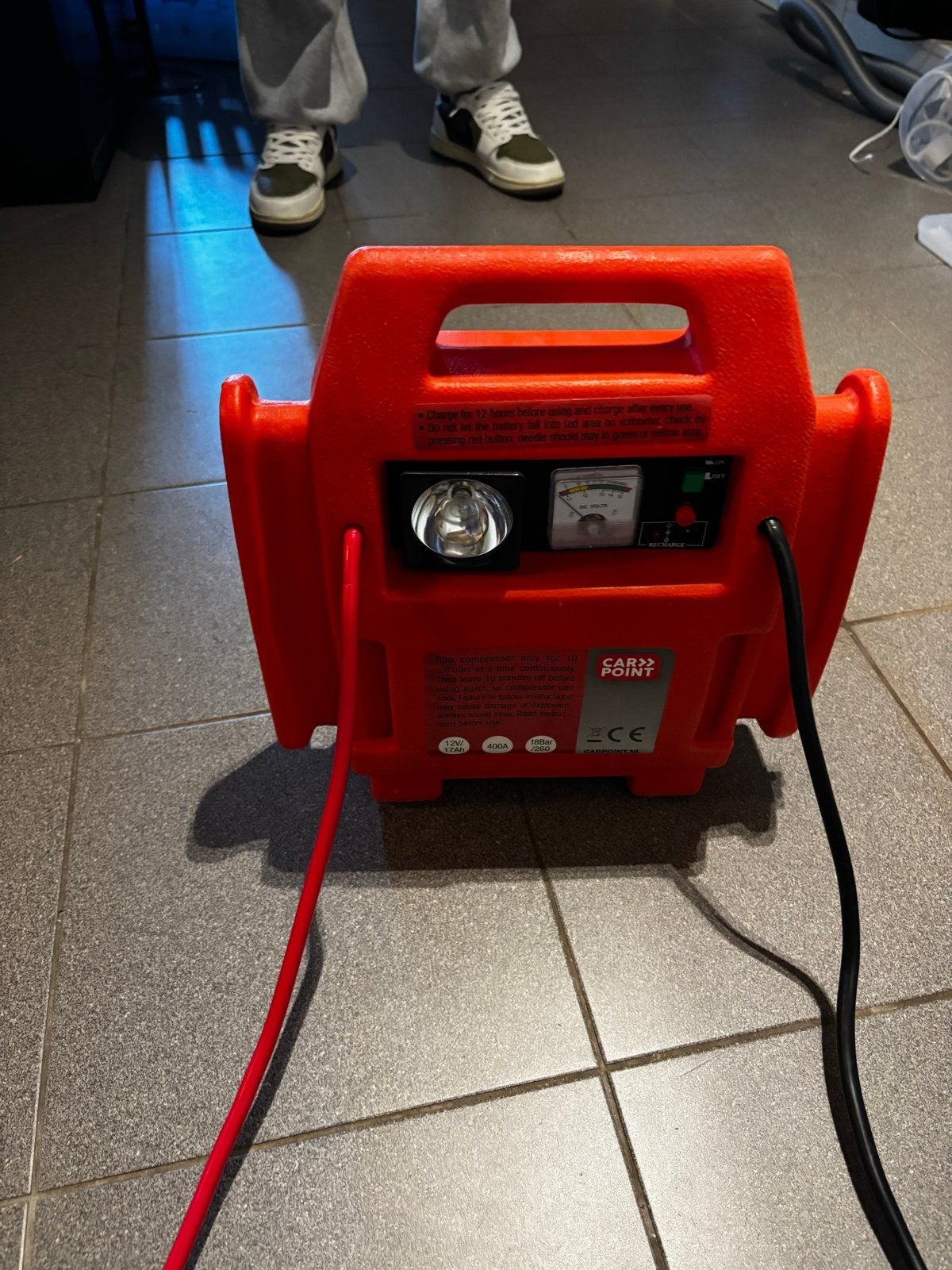 Car Point Jumpstarter met Compressor - Zo goed als nieuw, Auto diversen, Ophalen, Zo goed als nieuw
