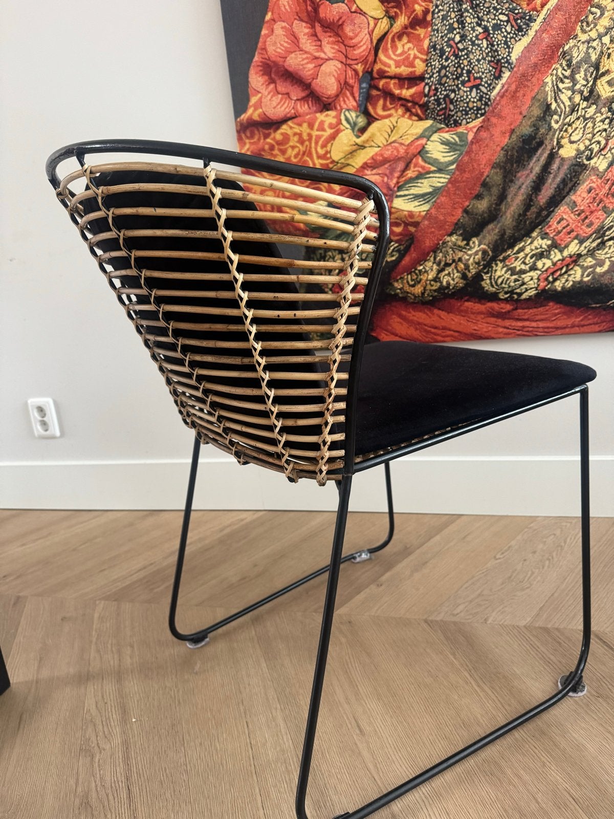 Set van 4 gebruikte stoelen - dopjes moeten vervangen worden, Ophalen, Gebruikt, Zwart, Vier