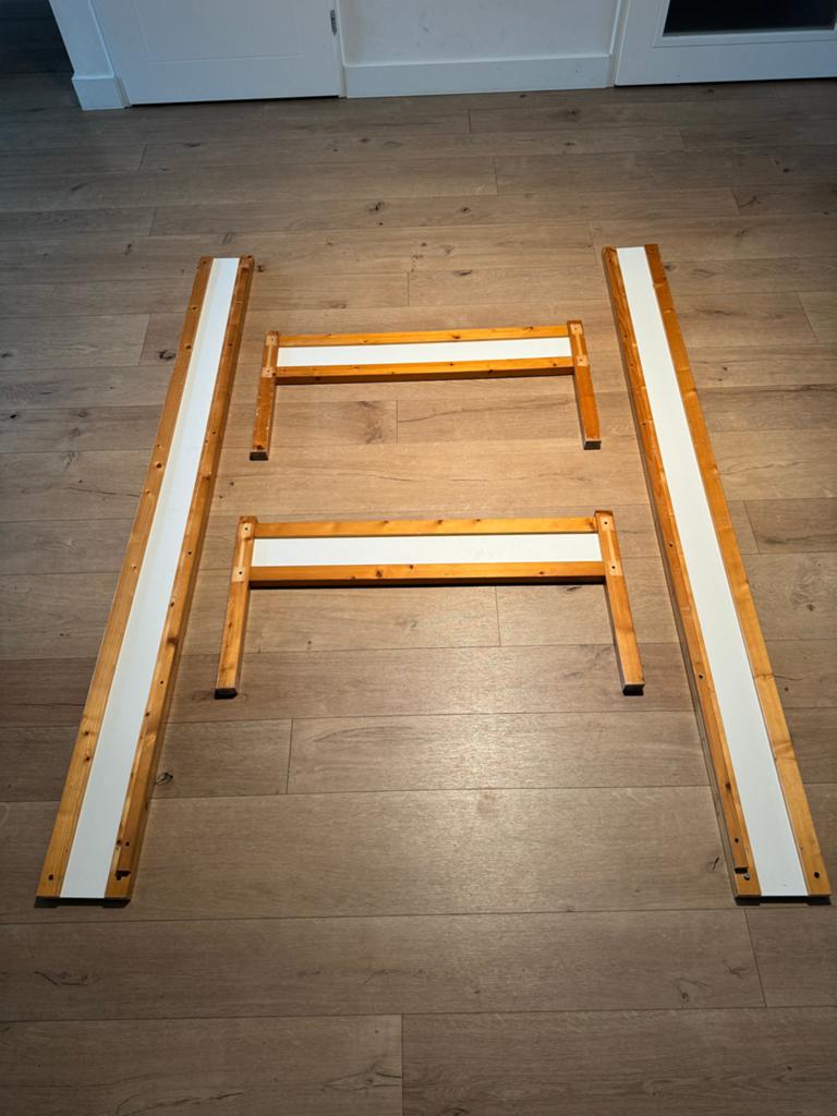 Gratis - Lundia Houten bedframe 90x200 cm met lattenbodem, Ophalen, Gebruikt, 90 cm, Eenpersoons