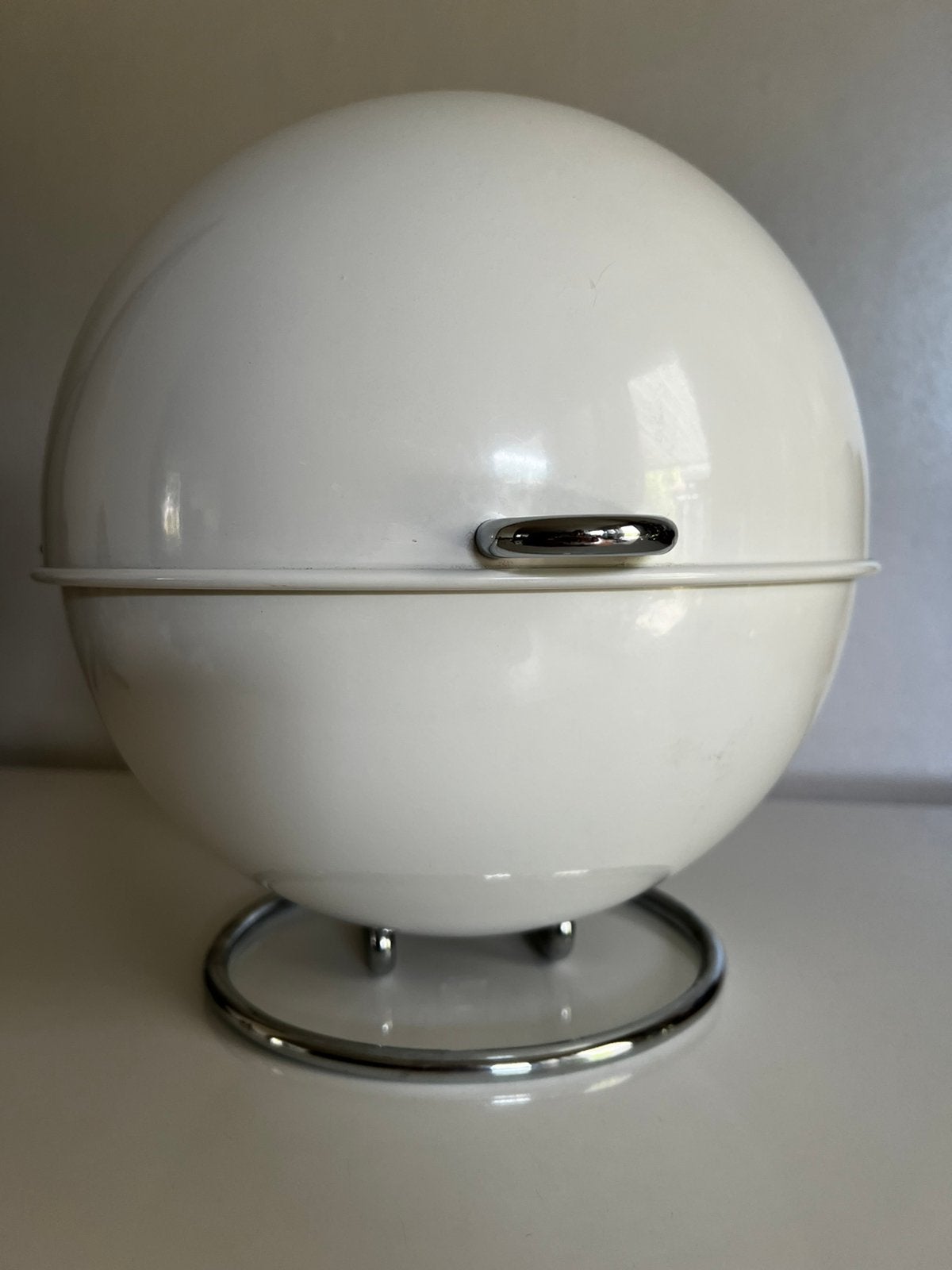 Metalen Broodtrommel WESCO Germany SUPERBALL Wit Space Age, Huis en Inrichting, Keuken | Keukenbenodigdheden, Ophalen of Verzenden